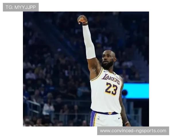 NBA赛季焦点：詹姆斯复出助湖人战胜勇士 迈向季后赛冲刺